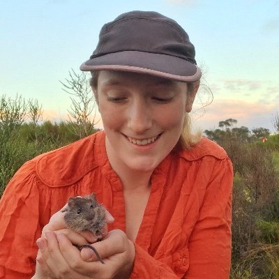 PhD student optimising eastern quoll translocations @Utas and Research Assistant @MuseumsVictoria 🐀🦘📸 Views are my own.
She/her 🌈