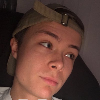 StreborNagol's profile picture. 26. 🐈 Iris 🐈