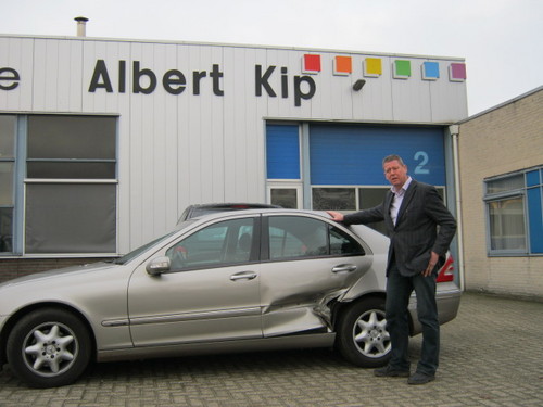 Een begrip in de regio voor autoschadeherstel en spuitwerkzaamheden. Autobanden, Autoruitherstel, Airco, Meubelspuiten, Poedercoaten