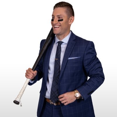 Sports Anchor/Reporter. @KPRC2 🚀🌚. Miz Alum 🐯. Murrow Award Winner 🏆. 7x Emmy® Winner 🏆🏆🏆🏆🏆🏆. Draped up 🔥. Dripped Out 💯. Also @AriA1exander.