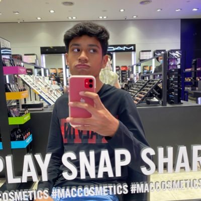 hensemfella's profile picture. bruh.