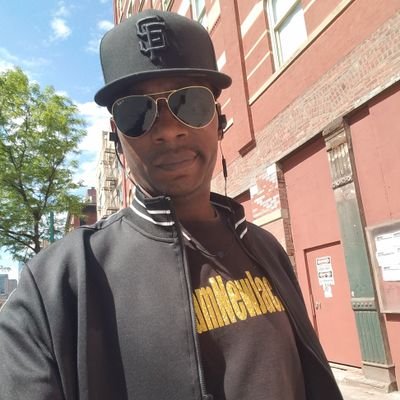 Former Talent Assistant @ShoDesusAndMero I Educate, Make Movies, TV Shows,And Commercials.
RADIO PERSONALITY ON STATIONHEAD 2PM AND 7PM EST DAILY #TeamNewJack