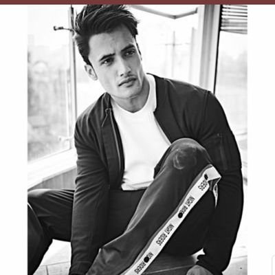 AsimFanGirl14's profile picture. 