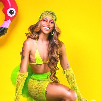 @VittarloversBRA - Sua melhor fonte de informações sobre a Drag Queen e cantora Pabllo Vittar  📩centralpabllovittar@gmail.com