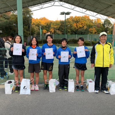 京都、福知山で小学生を対象のソフトテニスクラブです。 試合結果などを投稿していきます！ 一緒にソフトテニスしたい子どもはDMまたはホームページの連絡先まで連絡ください！ 体験練習からやってます！ 練習試合の連絡もお待ちしております！2018年全日本小学生選手権女子優勝 2019年近畿小学生選手権女子準優勝