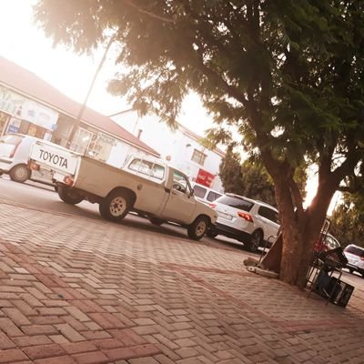 Zube_Nathi5's profile picture. 