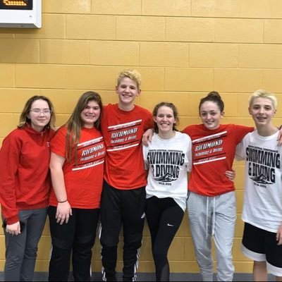 id_jesse's profile picture. Class of ‘23🎓   RHS Swimming