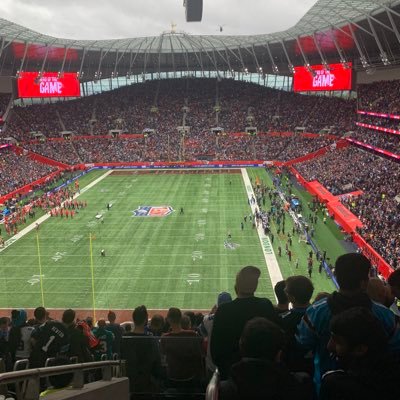 cautionngd's profile picture. Sports loving world traveler