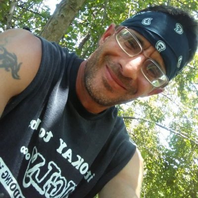 LidgettRobert's profile picture. I'm a open-minded radical loving guy : )*