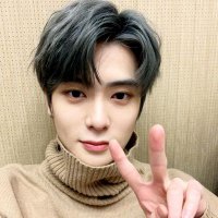 재현 배경화면(@avexpolar) 's Twitter Profile Photo