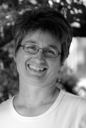 Chemist turned science editor (chem/biochem/mol bio), mainly for ESL authors; since 1991; BELS certified; birder/knitter/basket-maker/quilter/cyclist; she/her