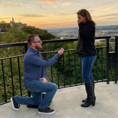 Engaged to a wonderful man, dog mom of 2, auto saleswoman