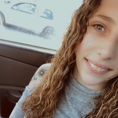 KeriRobillard's profile picture. 26. Paralegal . Dog mom 🌻🍃