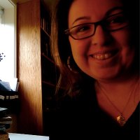Ruth Ware (@ruthwarewriter) 's Twitter Profile
