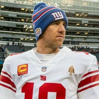 What a bummer! Just your extraordinarily depressing white girl who loves poetry & of course, Mr. Eli.
#ElisPjs #GiantsPride #NFL @hiketheball #vss365
