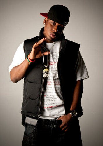 fan page of @yaboyjaee connect with him on facebook as well!