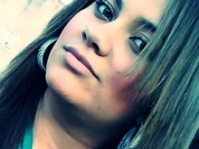 /.. Não ligo que me olhem da cabeça aos pés..porque nunca farão minha cabeça e nunca chegarão aos meus pés!!