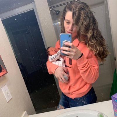 Real Estate Investor. Ezekiel Zane 👣🥰