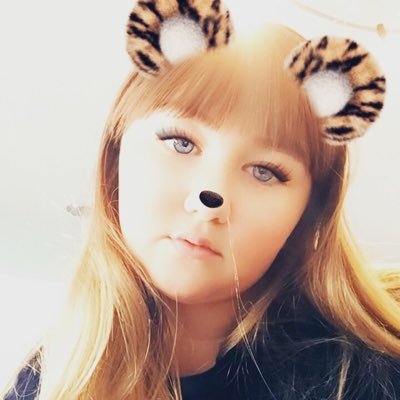 Loves to cuddle💖really lazy😴loves food🍔🍟that’s all I guess?