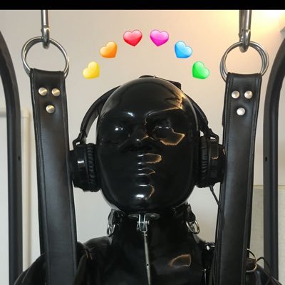 rubberZhang's profile picture. 原账号：Rubber_Zhang 乳胶拘束 束缚重度爱好者.