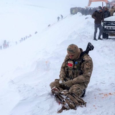 mandalinaerik_1's profile picture. üniversite li işçi kadrosu lisan lı