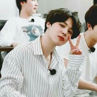 -whiter- (@whitewhittt) 's Twitter Profile