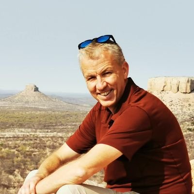 WeAreTsirhc's profile picture. Nearly halfway there of anders gezegd de 50 voorbij