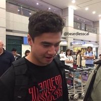 ‘ (@flashlngback) 's Twitter Profile