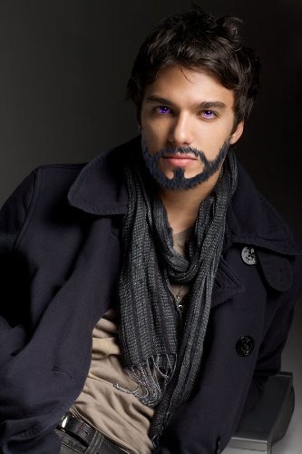 CandrinDeVanti's profile picture. My Name is Candrin, I was once a member of the Volturi, as my power was useful to them, but now I am on my own in Florence, Italia, where I live my life.