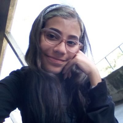 18.
Estudiante de la Escuela Estudios Políticos y Administrativos de la UCV