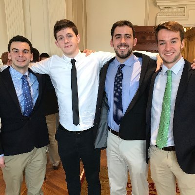 Graduate from @BUTweets. Freelance writer on @UpWork. Formerly of @TerrierSwimDive. Contributed to @LRTsports @AWBorders @brooklineTAB @bunewsservice.