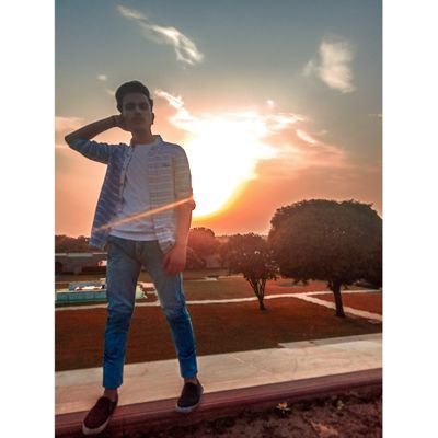 mad_d_cent09's profile picture. 