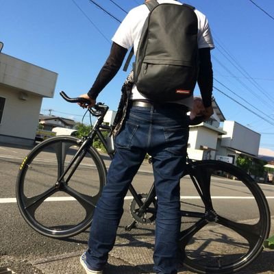 GB250カフェ…麻雀…ゲーム…Rock…格闘技…刺青…
人狼…世界平和…鶏…DIY…アニメ…自由業…九州…尻…
＃アモングアス
#人狼
#Apex