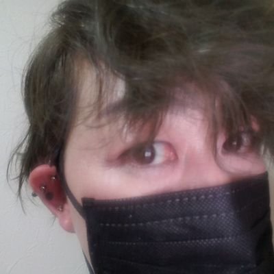 RzPHd6ZFQ315FOy's profile picture. 