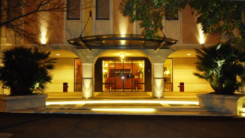 hotelleondoro's profile picture. Eleganza, creatività e ispirazione. La forza di un particolare e il culto per i piccoli piaceri. Nel cuore di Rovereto, un Hotel che cambia...