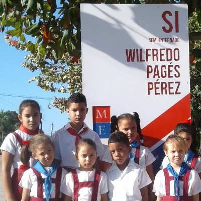 Seminternado Wilfredo Pages Peres Media Luna Con El Esfuerzo De Los Profesores De Educacion Fisica Estudiante Y Familia Se Logra Declarar El Area Deportiva De Referencia Dmemedialuna Educaciongranma Cubaeduca Elsa Ena