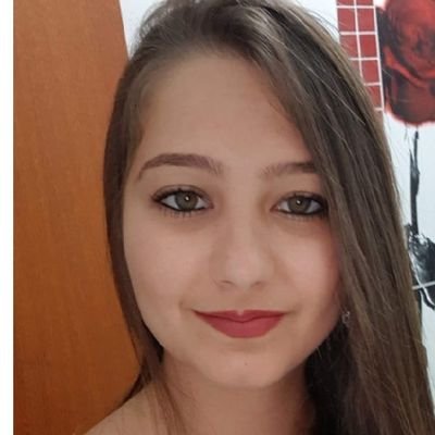 “Viva o hoje como se não houvesse amanhã, aproveite cada detalhe por mais insignificante que seja.