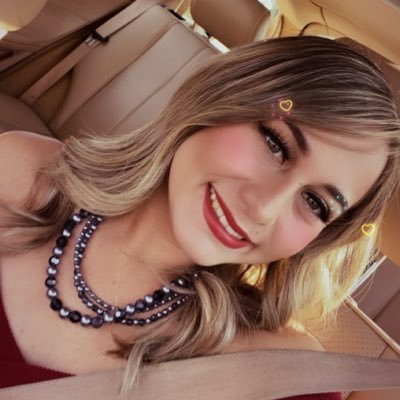 ale_blondie23's profile picture. “Don’t be fucking looking at me like that dude”