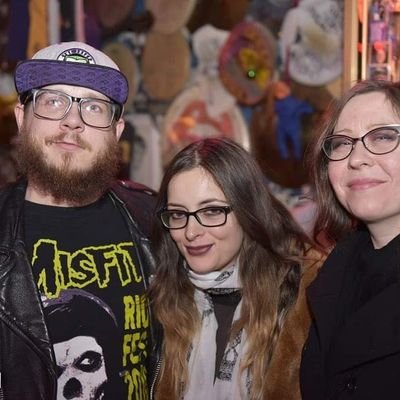 PodfatherNate's profile picture. Founder of DraXsiS, Guitarist/Vocalist. Classic Comics Collector! #EllisFam 中