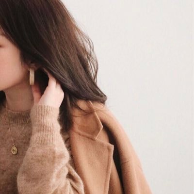 queen_m_11's profile picture. خريجة بكالوريوس "تصميم جرافيكي" .. اعيش يومياتي البسيطه مع متجري اللطيف 💕