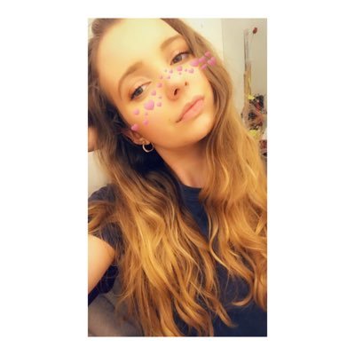 AmyPinder07's profile picture. True beauty is being yourself 💕Insta: @amypinder07/@amypindermusic_7