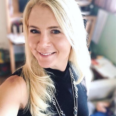 DSBeautyOnline's profile picture. Beauty boss, runner, wife, homeschool mom. Beauty, fitness, baking, and whatever else. https://t.co/kZRUpokIv2…