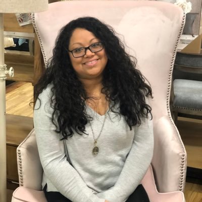 classrmfamilia's profile picture. Latina Teacher 🇩🇴🇺🇸🇵🇷 Loving my Classroom Familia 💙🍎