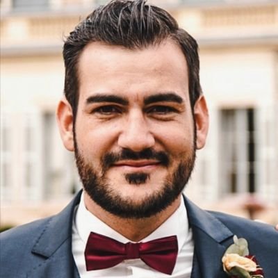 DausseValentin's profile picture. Passionné par le #vin et le #web