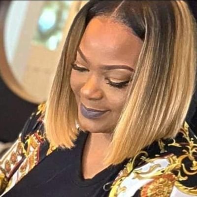 tipsbykelle's profile picture. 𝒀𝒐𝒖𝒓 𝑵𝒂𝒊𝒍 𝑻𝒆𝒄𝒉'𝒔 𝒇𝒂𝒗𝒐𝒓𝒊𝒕𝒆 𝑵𝒂𝒊𝒍 𝑻𝒆𝒄𝒉! 
For Bookings: https://t.co/GLze7sfZdW
                             🅖🅛🅞🅦 🅖🅘🅡🅛