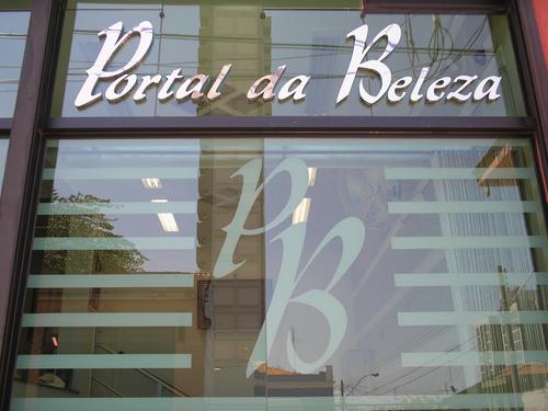 aliando experiência e unificando técnicas ! portal transformando cores!!! R. Morais Barros, 1172 -Fones: (19)3435-5933/(19)3035-7573