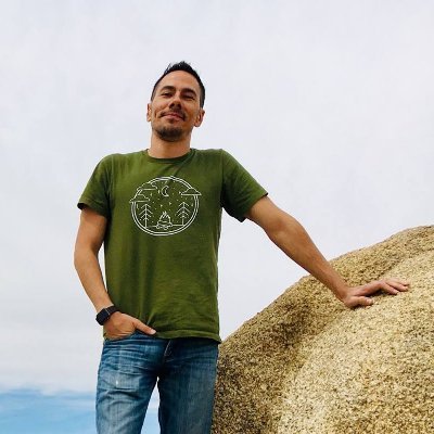 thehumanwire's profile picture. 