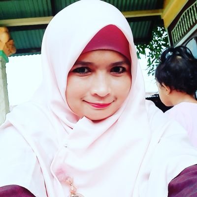 selalu brusaha memperbaiki diri dan berharap bisa jd istri skaligus ibu yang shaleha..Aamiin