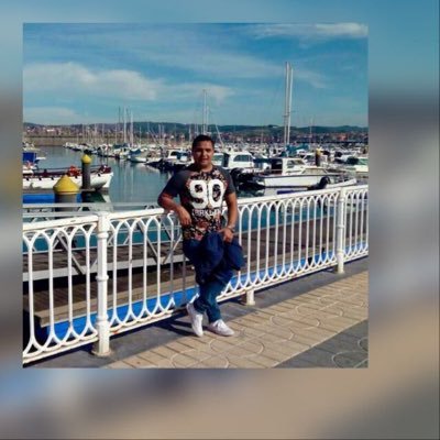 josroc11's profile picture. la vida debería vivirse al límite, no hay que someterse a ninguna norma, ni dejarse influenciar por lo que lo otros puedan decir o pensar sobre ti pepe