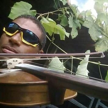 Tiagoalexande16's profile picture. a presença de Deus